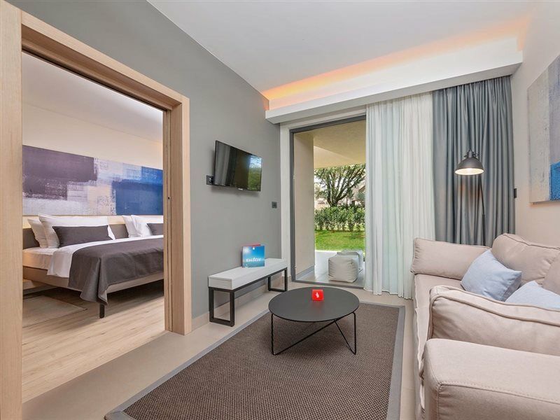 פורץ Garden Suites Park Plava Laguna מראה חיצוני תמונה